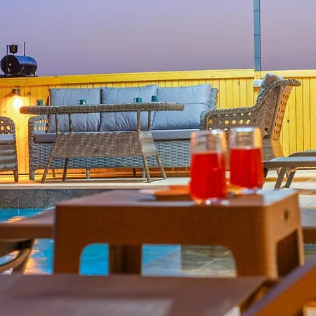 Aydemir Seaview 4 Kisilik Deniz Manzara Jakuzi Sinema וילה