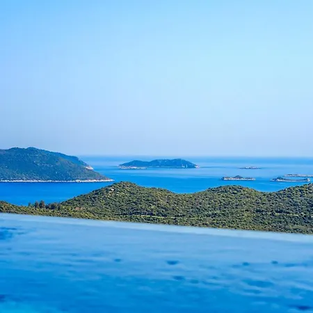 Aydemir Seaview 4 Kisilik Deniz Manzara Jakuzi Sinema וילה